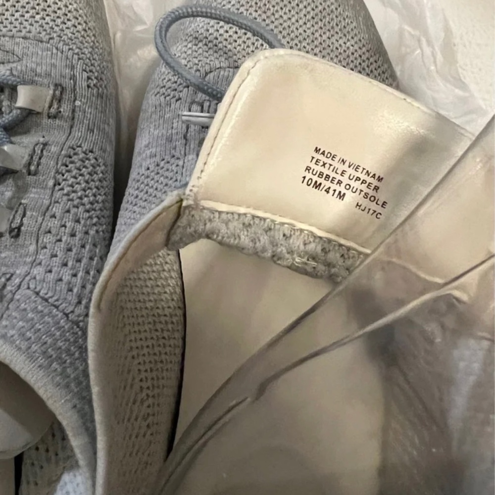 MICHAEL KORS SNEAKERS - Picture 4 of 8